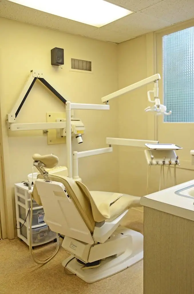 Select Dental - Professional dental clinic exterior with modern facilities