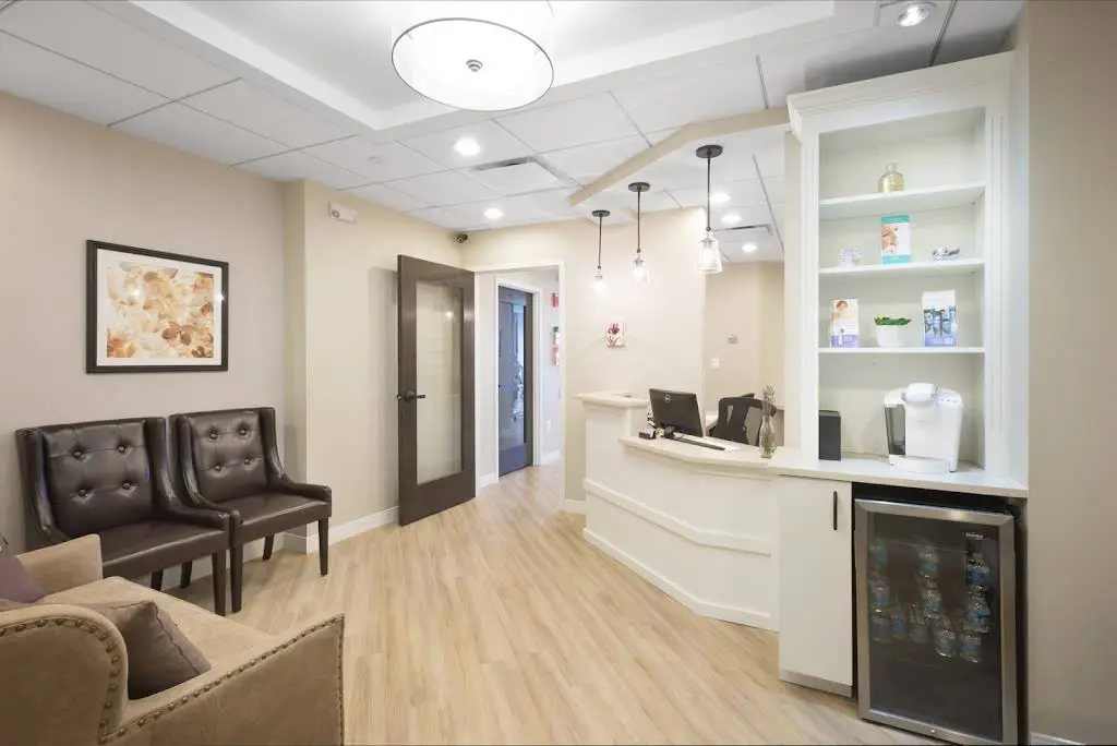Dental Devotion of Arlington - Professional dental clinic exterior with modern facilities