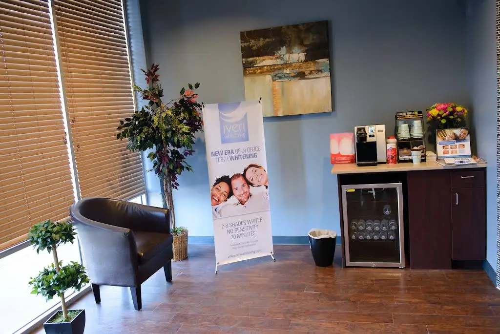 Vibrant Smiles Family & Cosmetic Dentistry - Professional dental clinic exterior with modern facilities