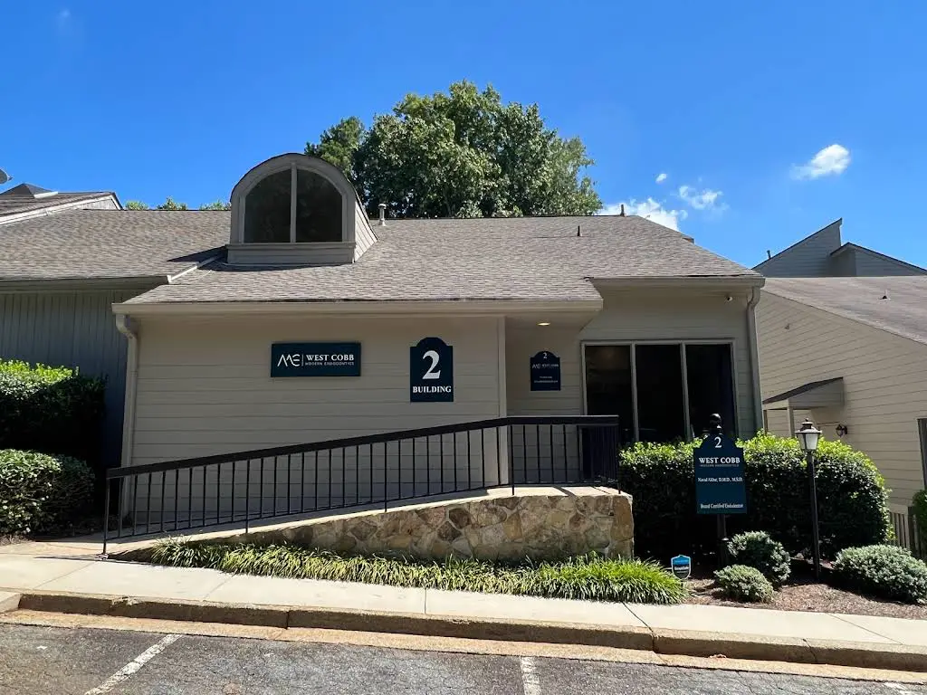 West Cobb Modern Endodontics - Professional dental clinic exterior with modern facilities