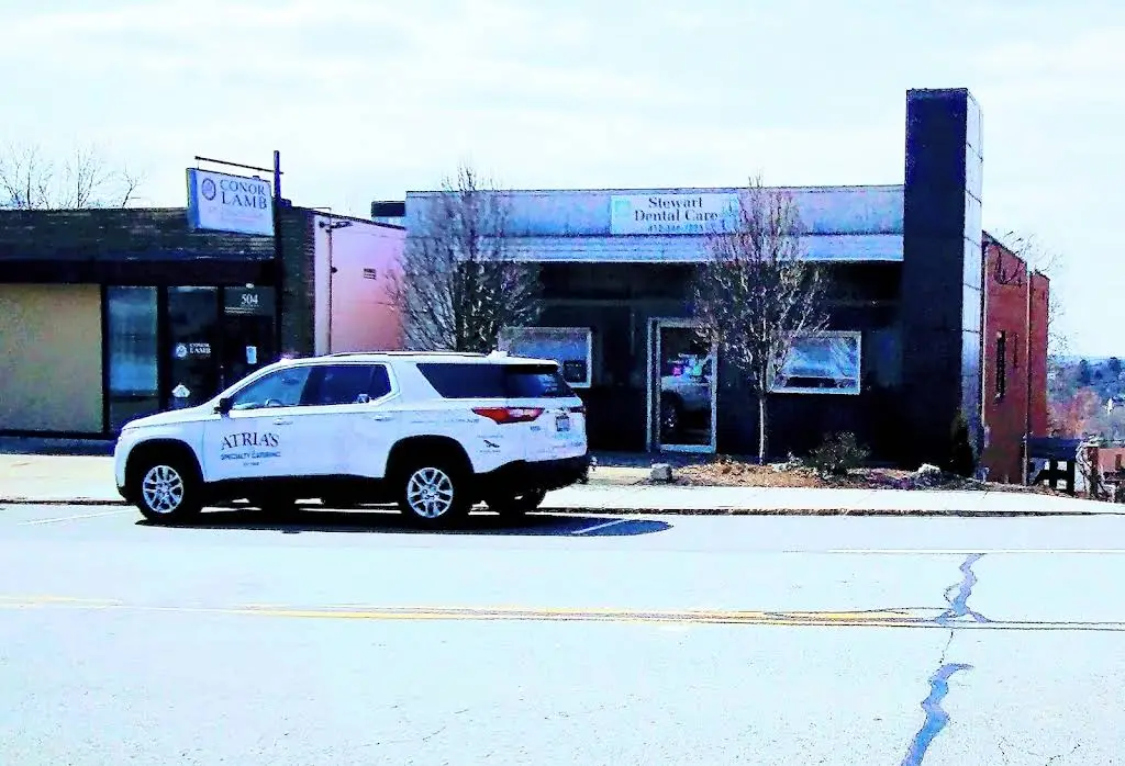 Evergreen Dental - Professional dental clinic exterior with modern facilities