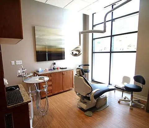 Virginia Square Dental - Professional dental clinic exterior with modern facilities