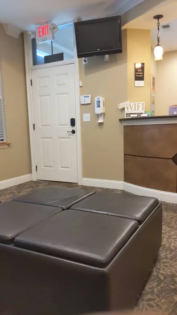 BE Orthodontics - Professional dental clinic exterior with modern facilities