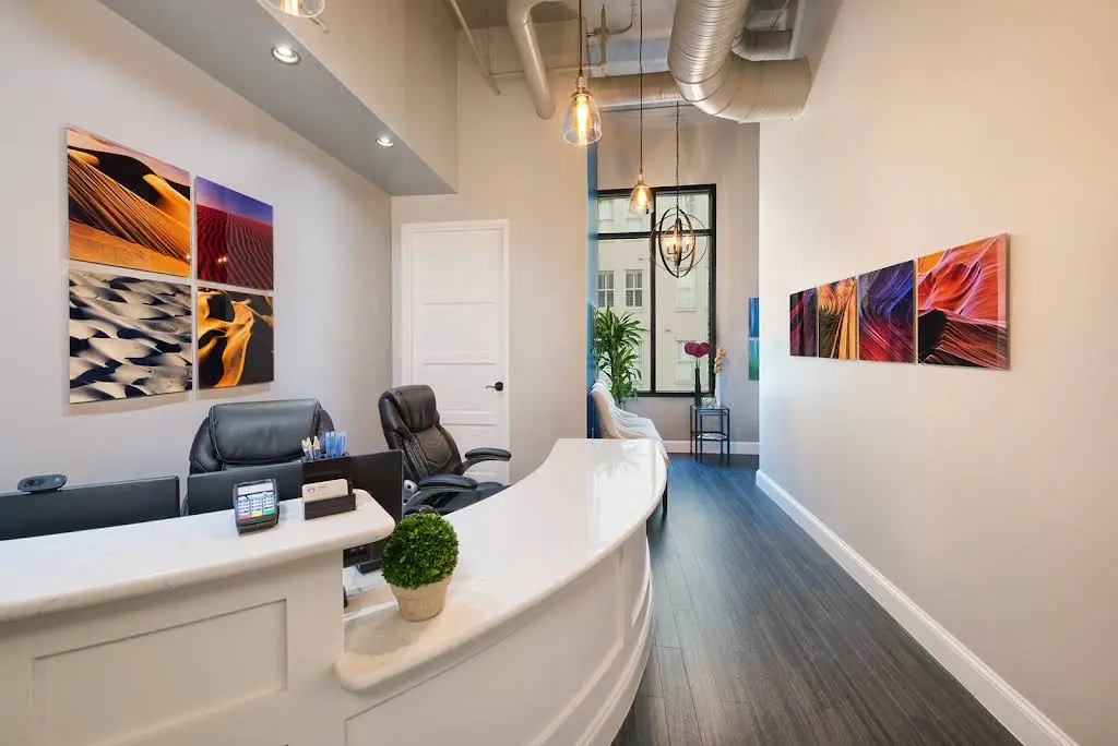 Modern Endodontics of Buckhead - Professional dental clinic exterior with modern facilities