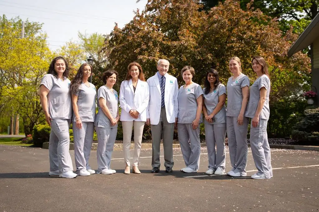 Lozman Orthodontics - Professional dental clinic exterior with modern facilities