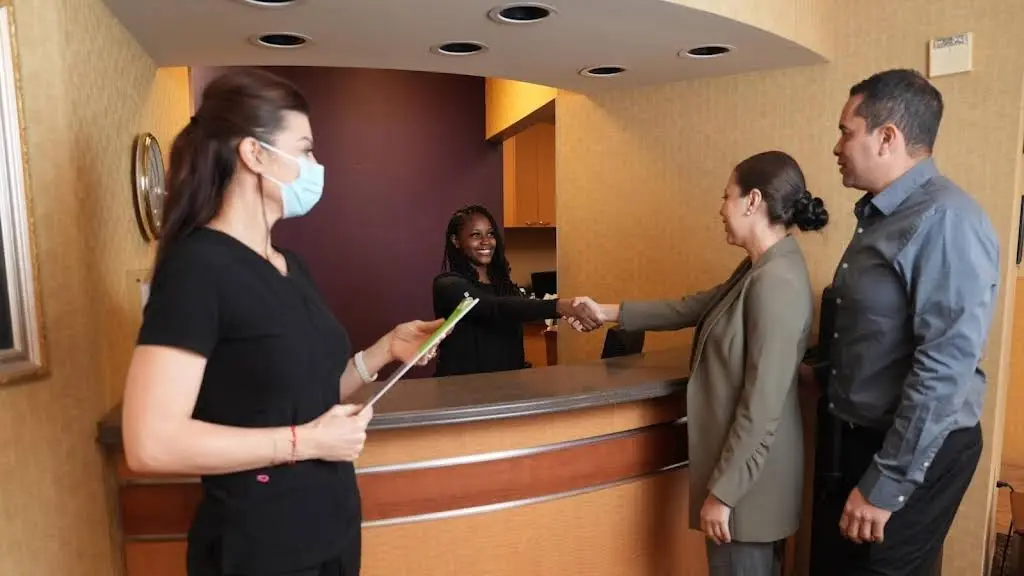 Atlanta Dental Center - Professional dental clinic exterior with modern facilities