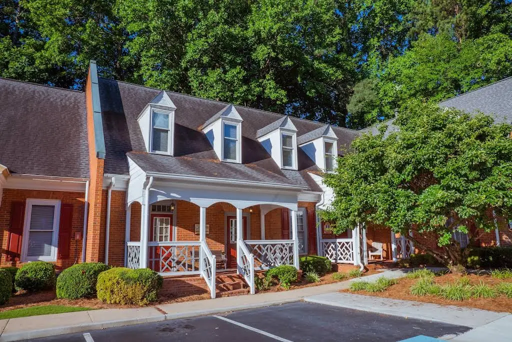 Georgia Dental Medicine - Professional dental clinic exterior with modern facilities