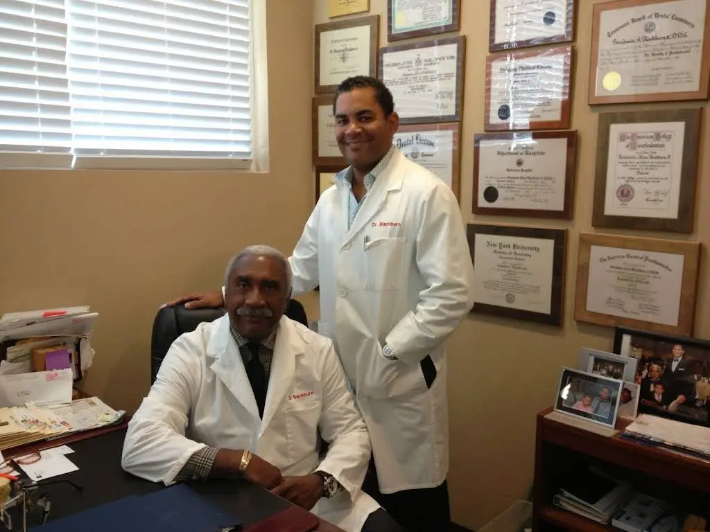 Atlanta Prosthodontics - Professional dental clinic exterior with modern facilities