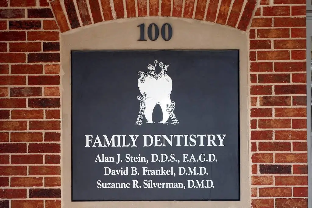 Decatur Family & Cosmetic Dentistry - Professional dental clinic exterior with modern facilities