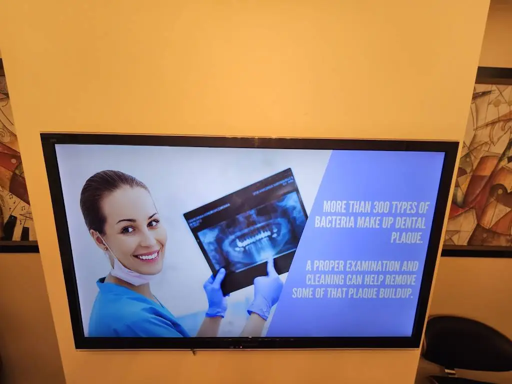 Dental Care Acworth - Professional dental clinic exterior with modern facilities