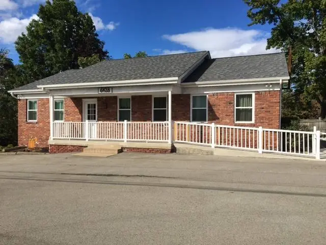 Rivardo Smiles - Professional dental clinic exterior with modern facilities