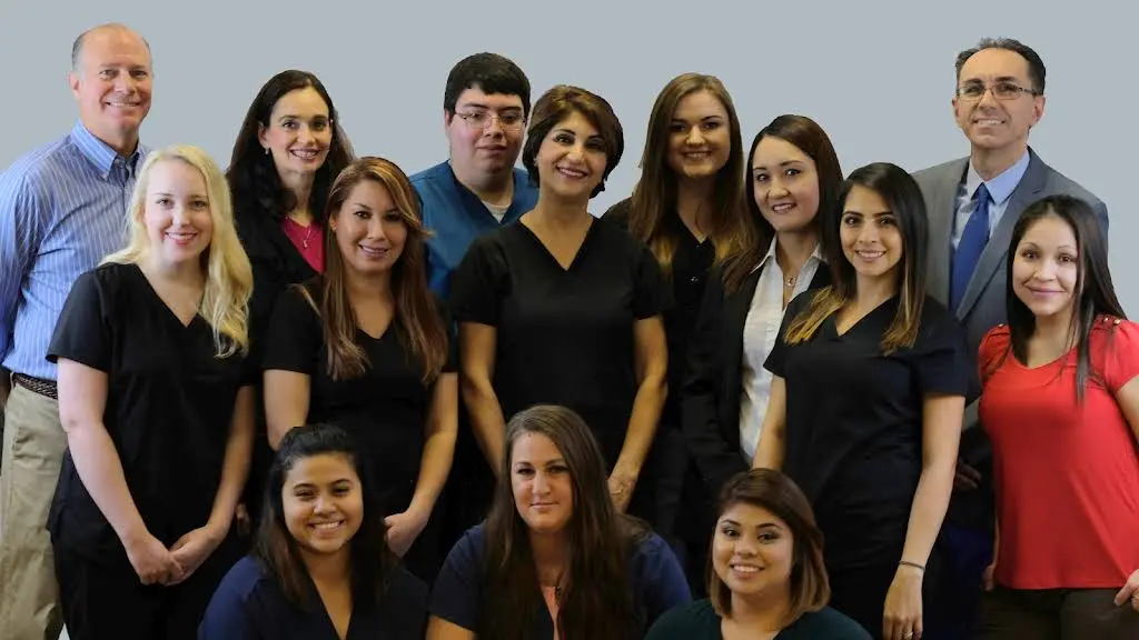 Dental World of East Cobb - Professional dental clinic exterior with modern facilities