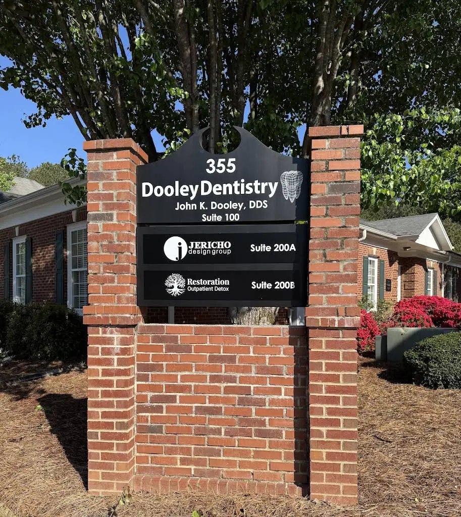 Dooley Dentistry - Professional dental clinic exterior with modern facilities