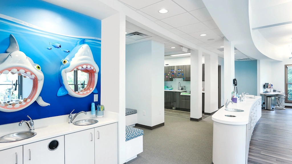 Elite Smiles Chastain Pediatric Dentistry - Professional dental clinic exterior with modern facilities