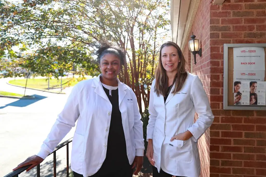 East Cobb Family Dentistry - Professional dental clinic exterior with modern facilities