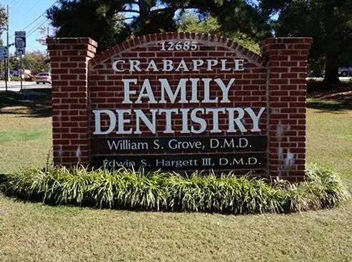 Crabapple Family Dentistry - Professional dental clinic exterior with modern facilities