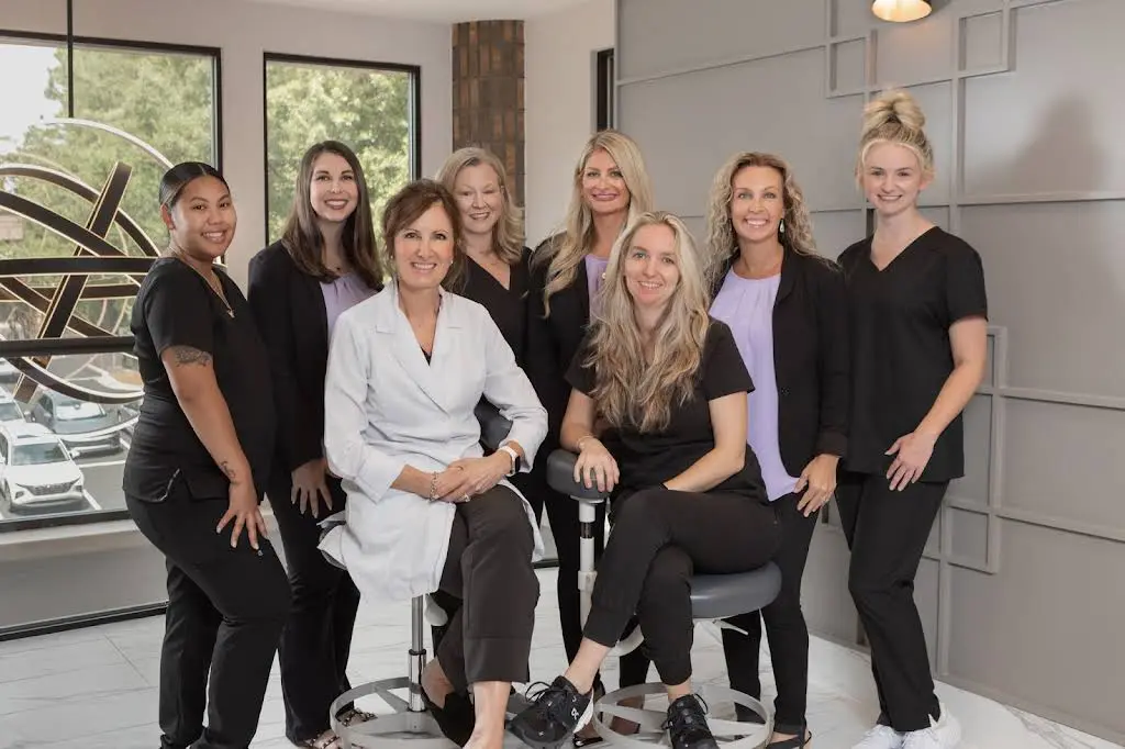 Mitzi Morris, DMD, PC - Professional dental clinic exterior with modern facilities