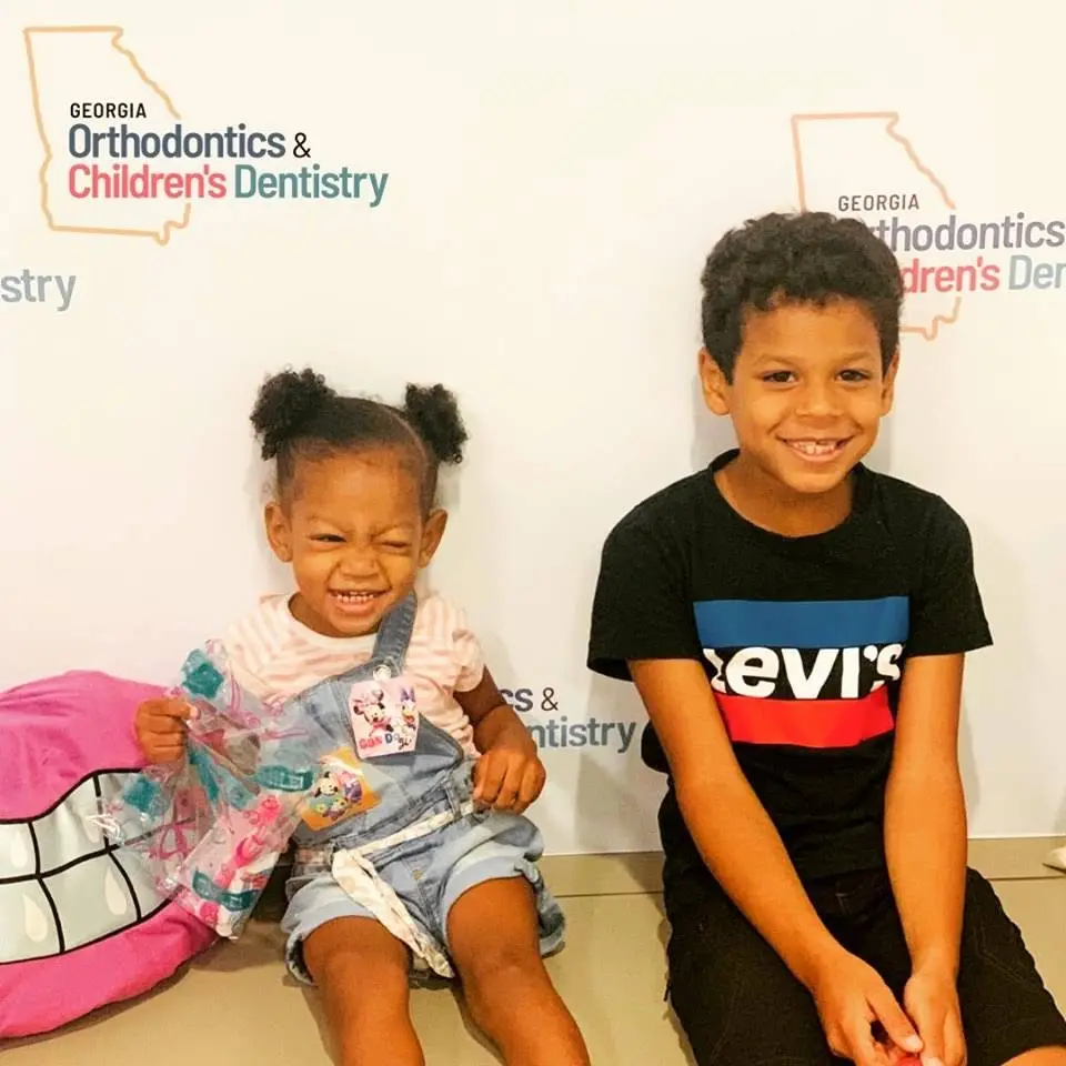 Georgia Orthodontics & Children's Dentistry - Professional dental clinic exterior with modern facilities