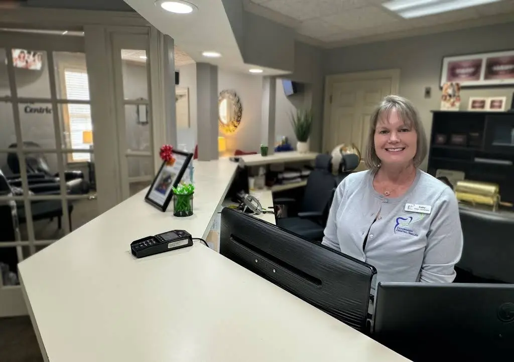 Dunwoody Dental Smiles - Professional dental clinic exterior with modern facilities