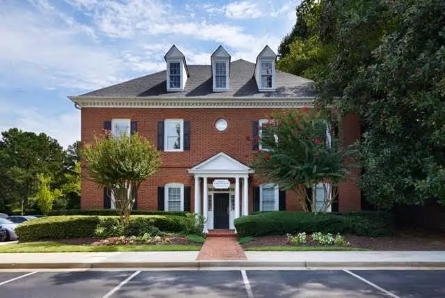 Reagin Family Dentistry - Professional dental clinic exterior with modern facilities
