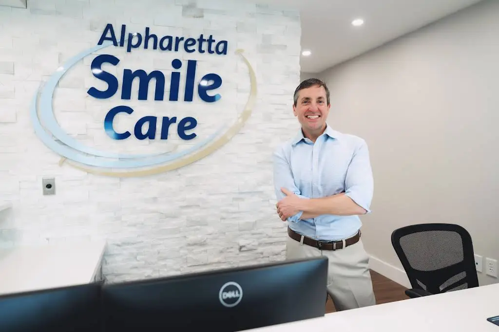Alpharetta Smile Care: Dr. Doug Worful - Professional dental clinic exterior with modern facilities