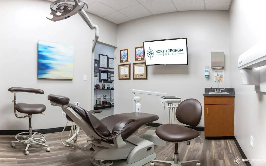 North Georgia Smiles - Professional dental clinic exterior with modern facilities