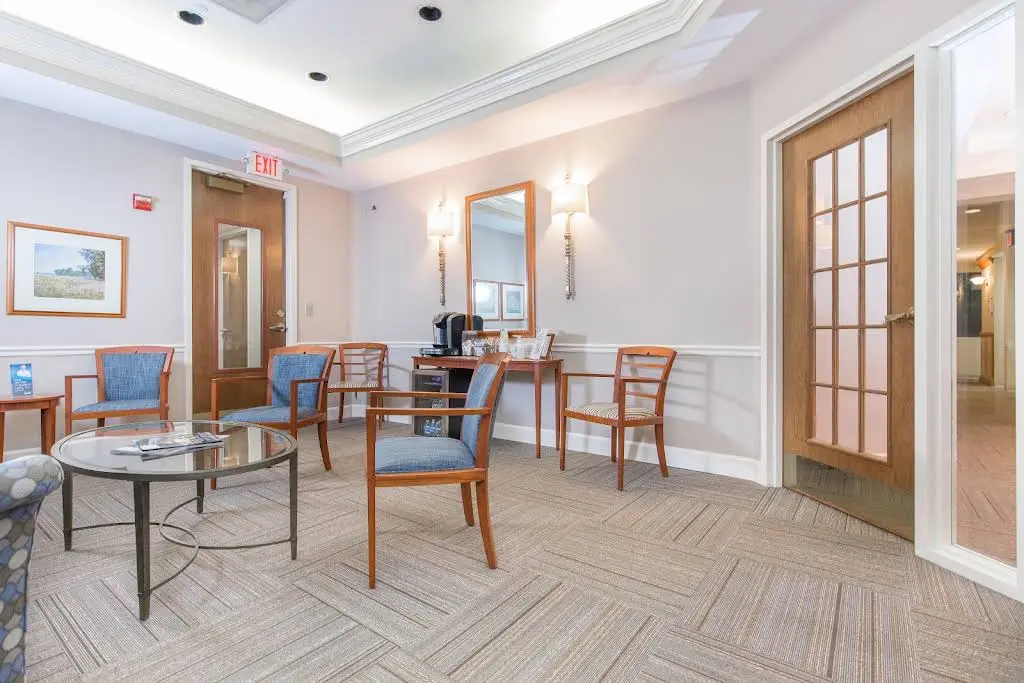 Shawn A. Walls, DDS - Professional dental clinic exterior with modern facilities