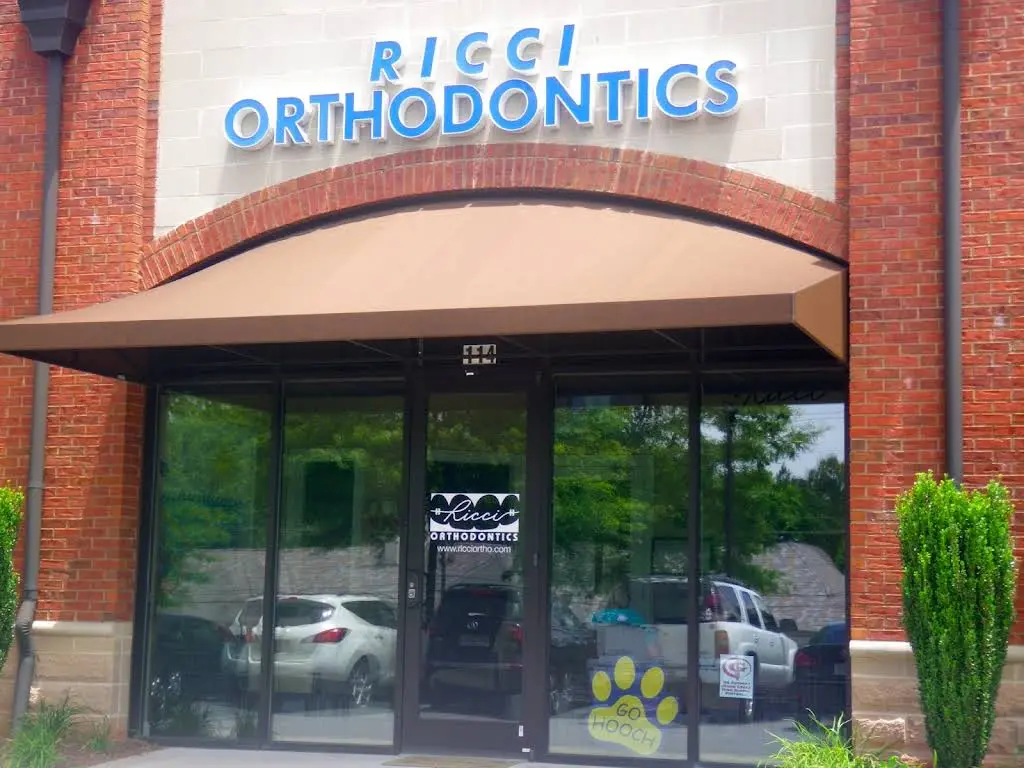 Ricci Orthodontics - Professional dental clinic exterior with modern facilities
