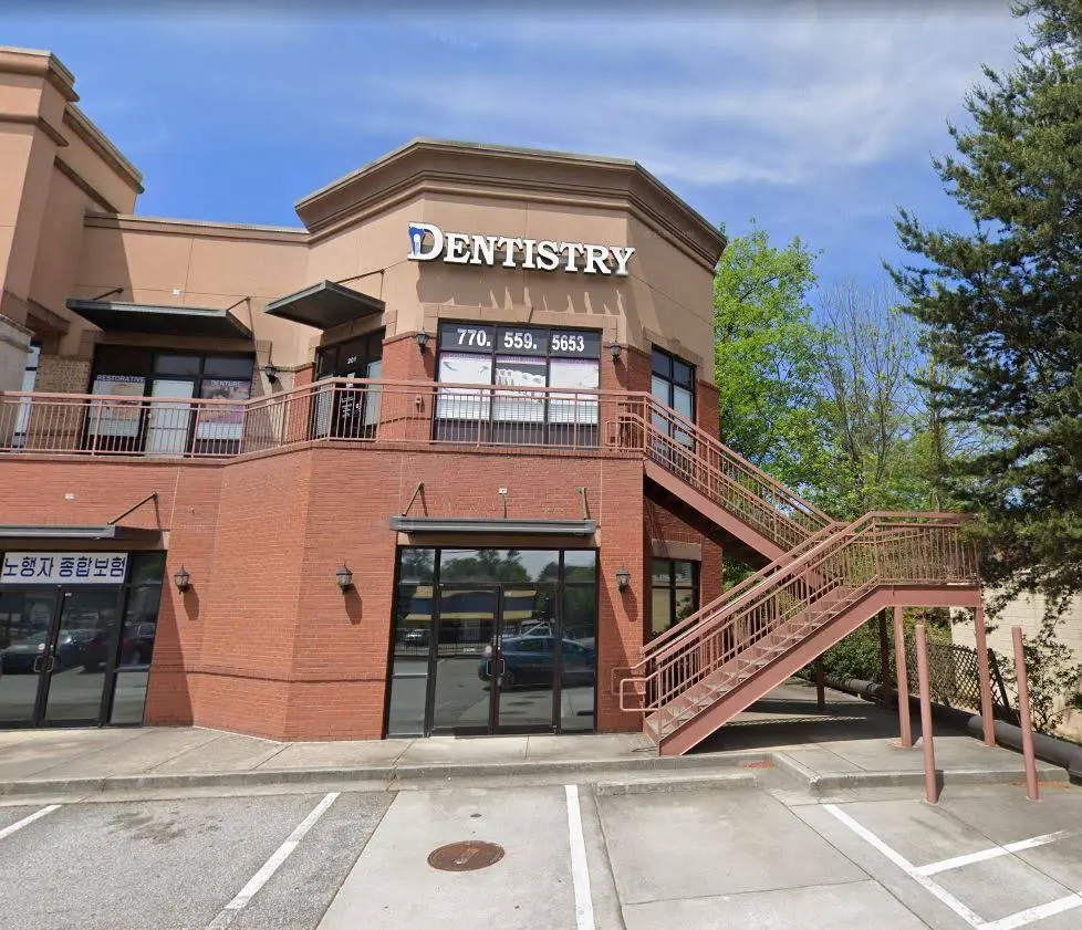 Doraville Dental Group - Professional dental clinic exterior with modern facilities