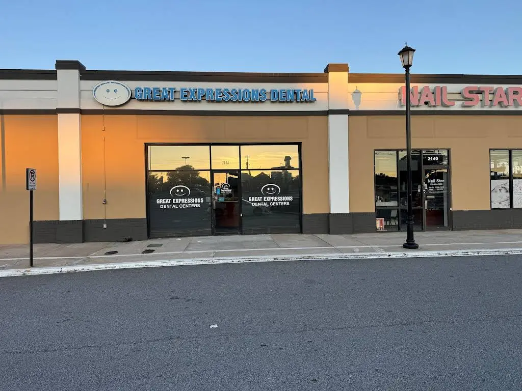 Great Expressions Dental Centers - Professional dental clinic exterior with modern facilities