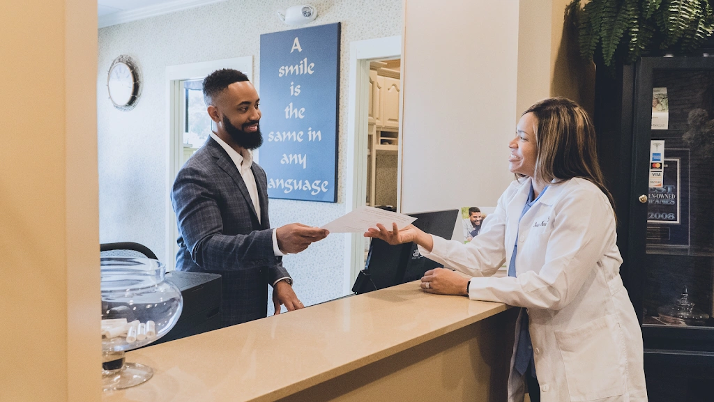 North Gwinnett Dental Care - Professional dental clinic exterior with modern facilities