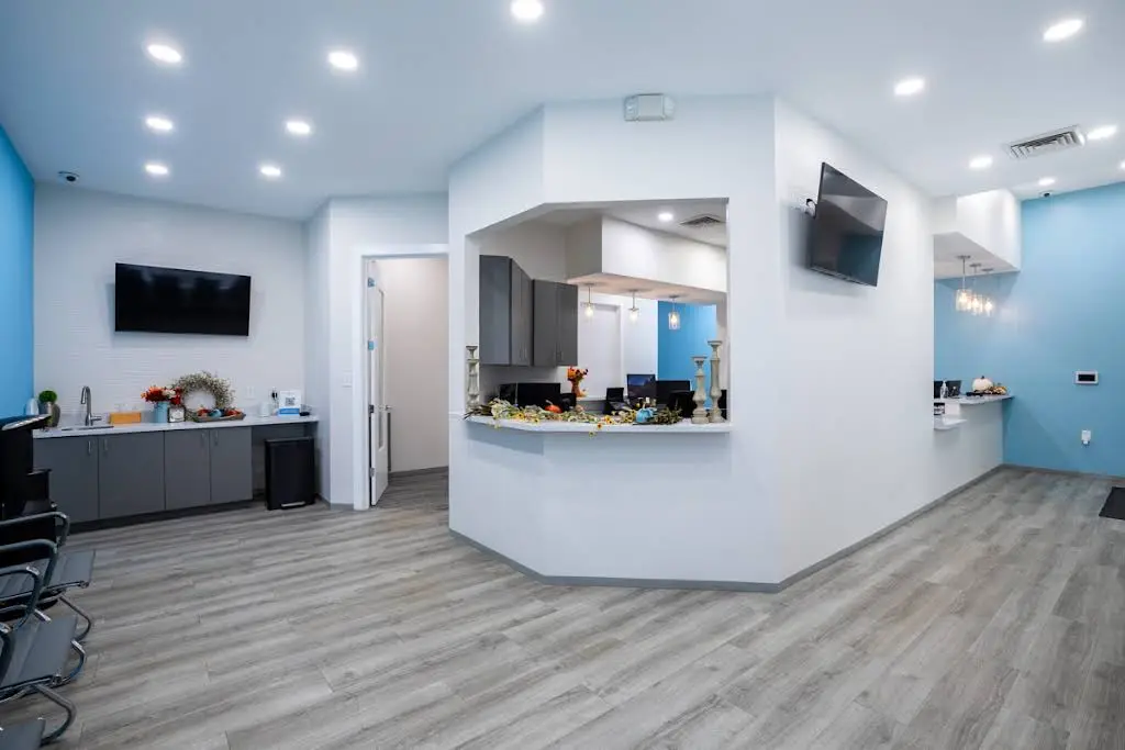 Buford Family Dental - Professional dental clinic exterior with modern facilities