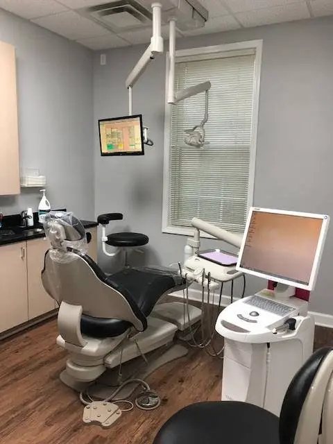 Smile Moore Dentistry - Professional dental clinic exterior with modern facilities