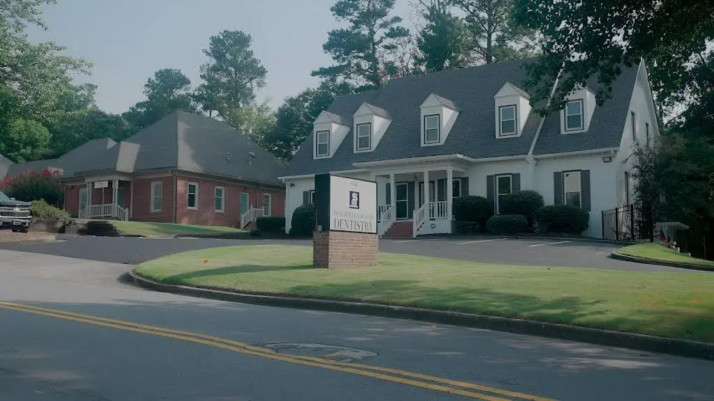 Peachtree Corners Dentistry - Professional dental clinic exterior with modern facilities