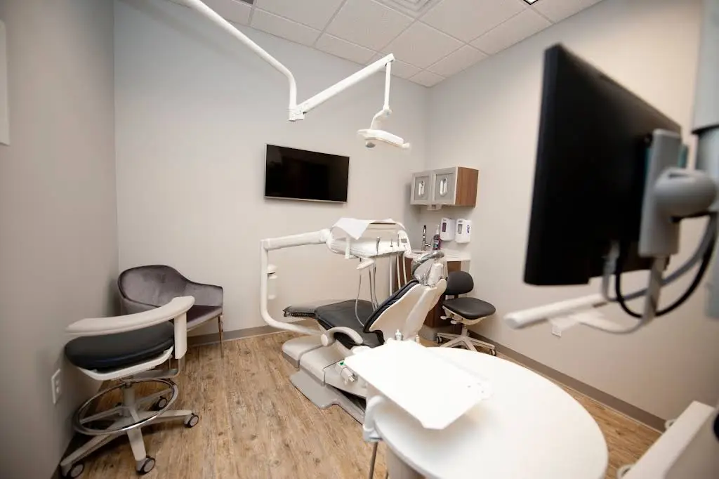 Smile 1 Dental Group - Professional dental clinic exterior with modern facilities