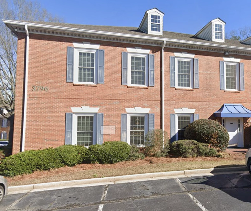 Emergency Dentist Duluth - Professional dental clinic exterior with modern facilities