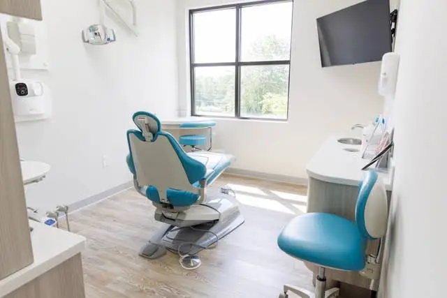 TruSMILES Dentistry - Professional dental clinic exterior with modern facilities