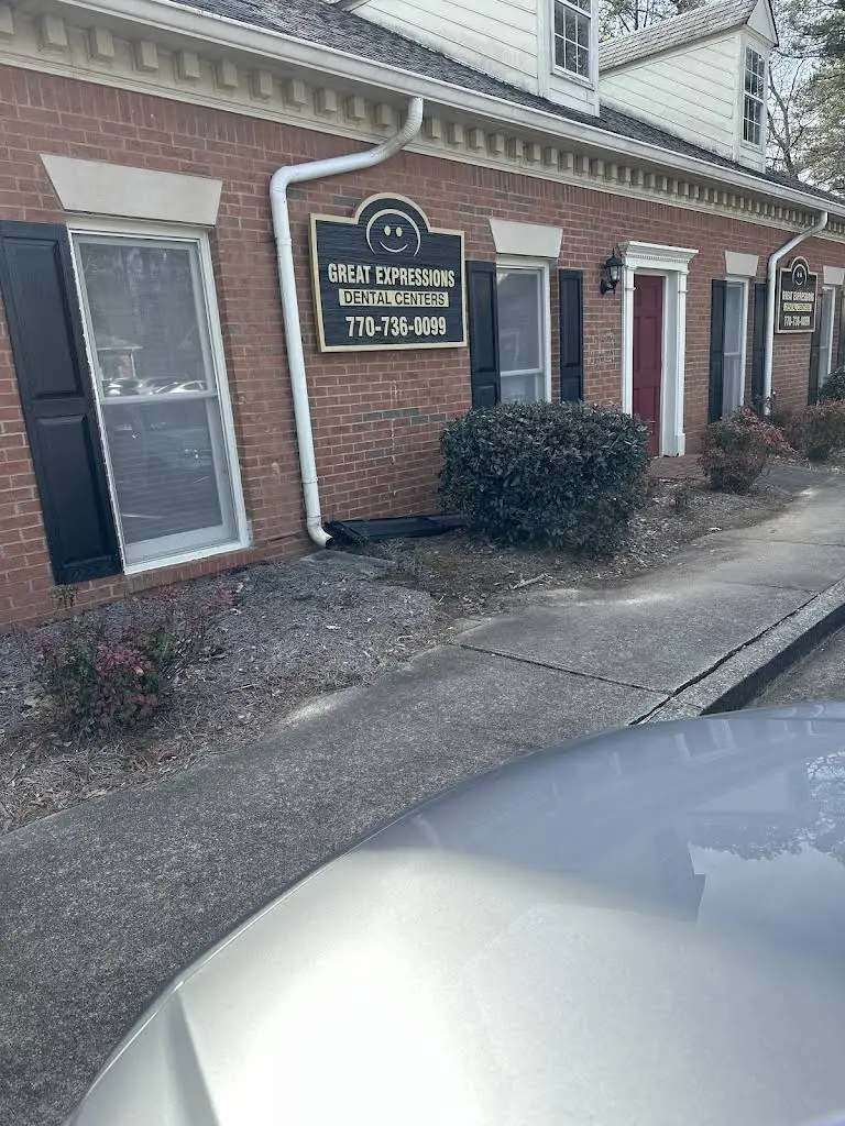 Great Expressions Dental Centers - Professional dental clinic exterior with modern facilities