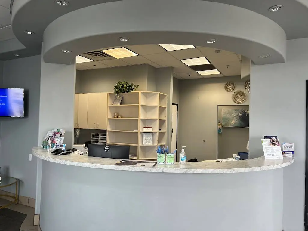 Silver Mountain Dental - Professional dental clinic exterior with modern facilities