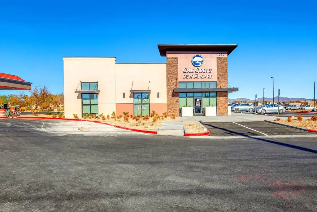 Oak Grove Dental Care - Professional dental clinic exterior with modern facilities