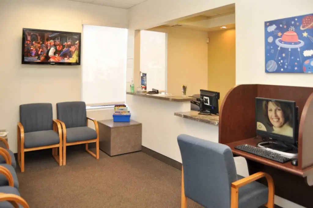 Alexander Dental Group and Orthodontics - Professional dental clinic exterior with modern facilities