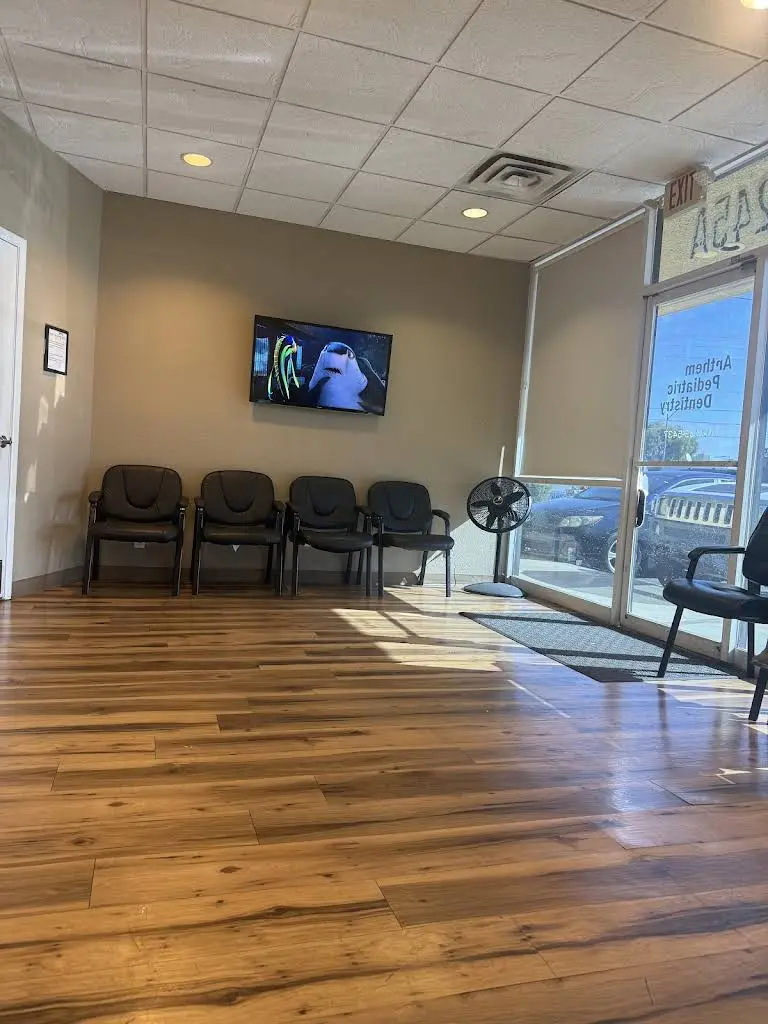 Anthem Pediatric Dentistry - Professional dental clinic exterior with modern facilities