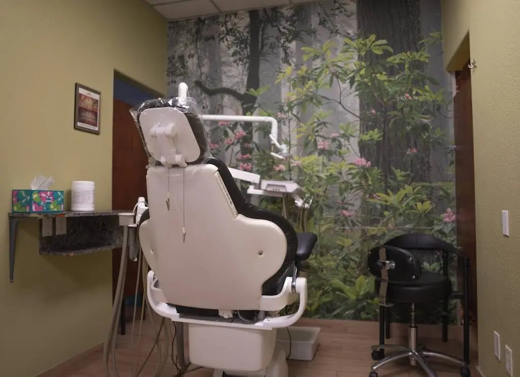Smiles Today Dental Las Vegas - Professional dental clinic exterior with modern facilities