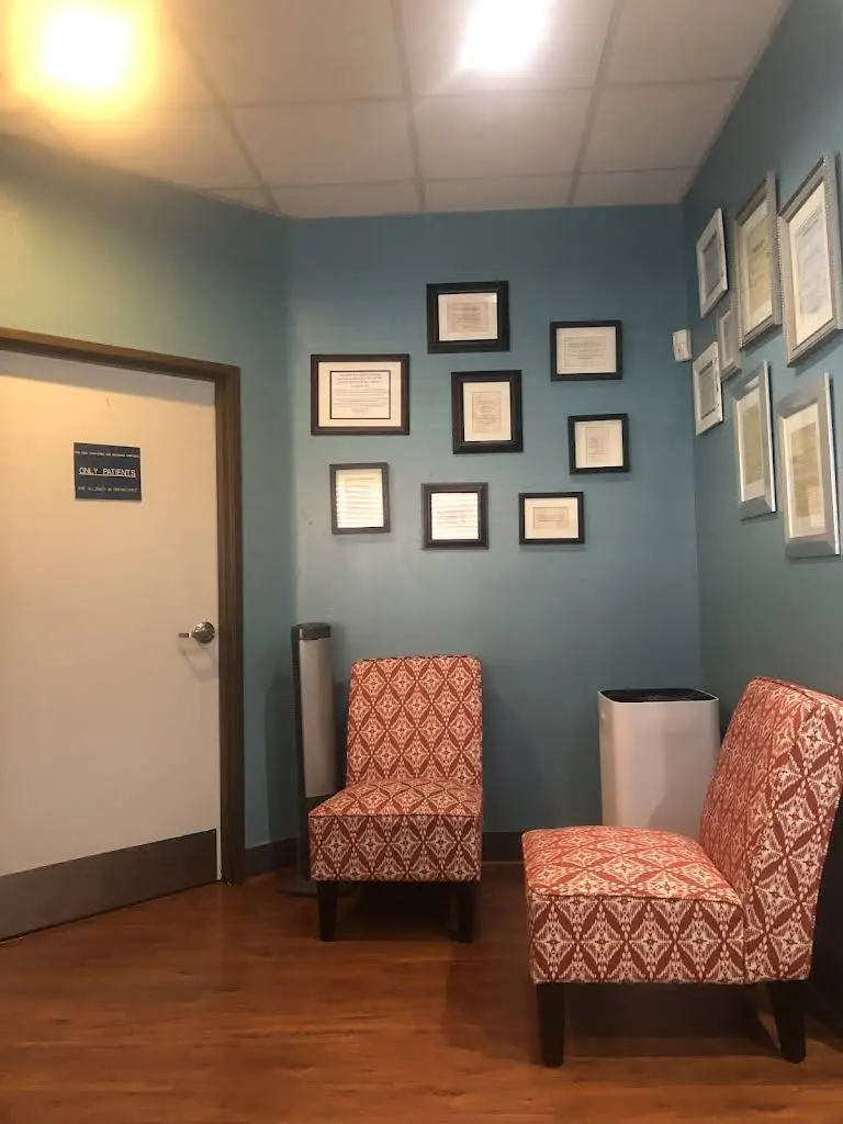 IVY Dental: Dr. WU DDS - Professional dental clinic exterior with modern facilities