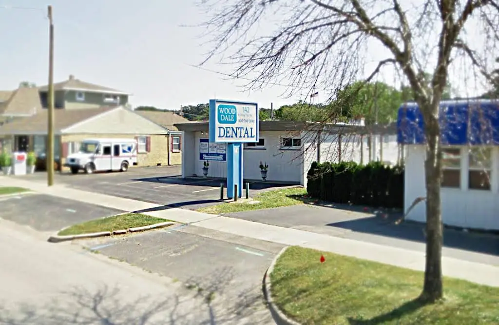 Wood Dale Dental - Professional dental clinic exterior with modern facilities