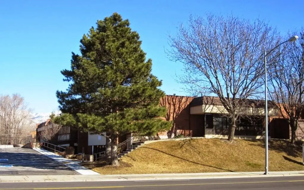 Stephen D. Haslam, DDS, PLLC - Professional dental clinic exterior with modern facilities