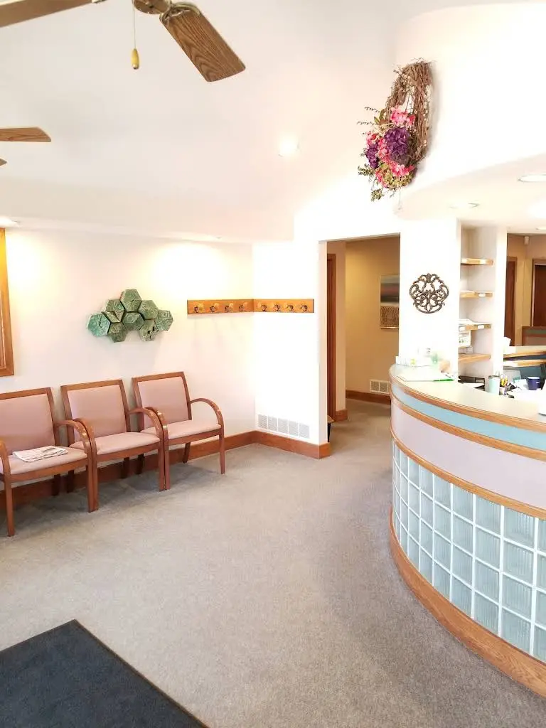 Creve Coeur Family Dental - Professional dental clinic exterior with modern facilities