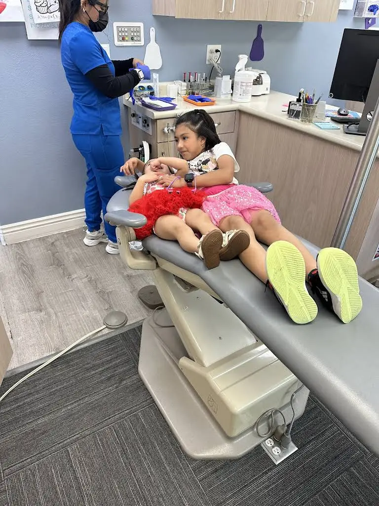 Burg Children's Dentistry & Orthodontics - Professional dental clinic exterior with modern facilities