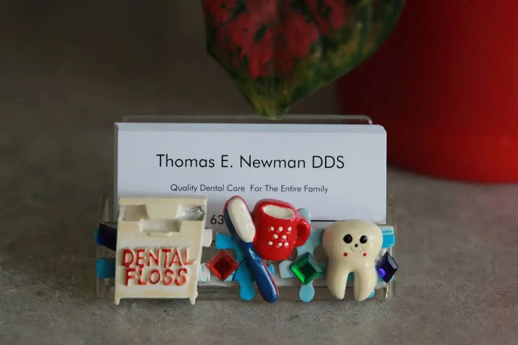 Thomas E. Newman DDS - Professional dental clinic exterior with modern facilities