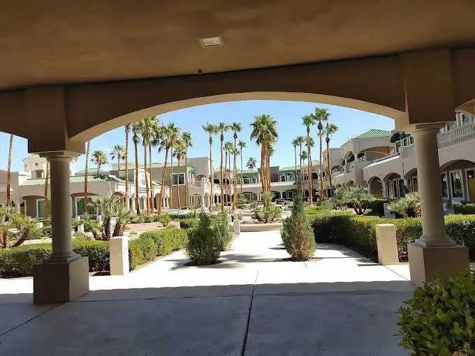 Las Vegas Endodontics - Professional dental clinic exterior with modern facilities
